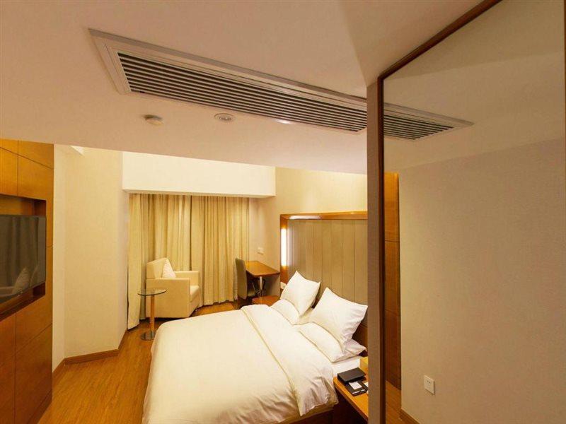 Ji Hotel Shanghai Yan An Road Branch Zewnętrze zdjęcie