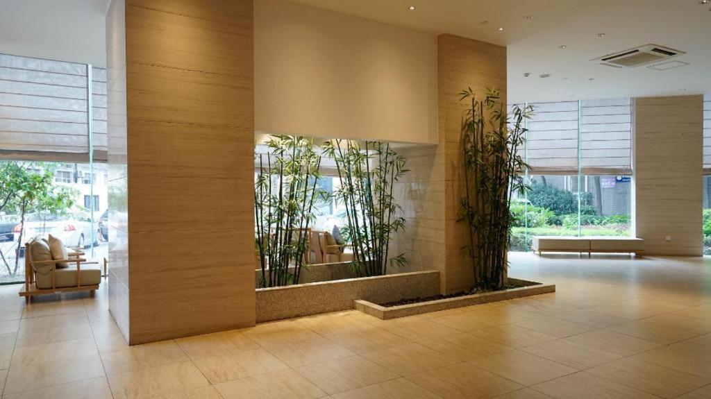 Ji Hotel Shanghai Yan An Road Branch Zewnętrze zdjęcie