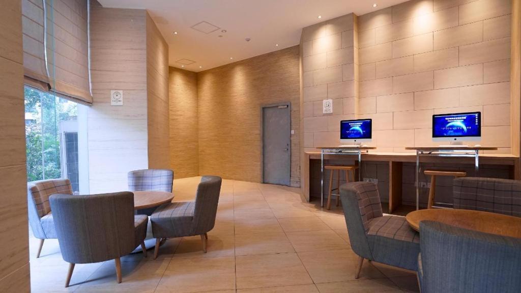 Ji Hotel Shanghai Yan An Road Branch Zewnętrze zdjęcie